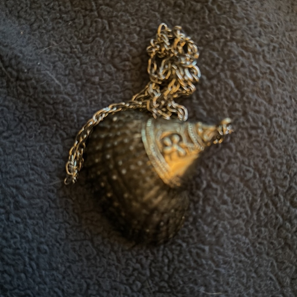 Shell necklace silver repousse’ - Picture 3 of 3